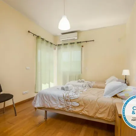 14 Marina De * Αλμπουφέιρα