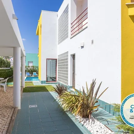 14 Marina De Βίλα